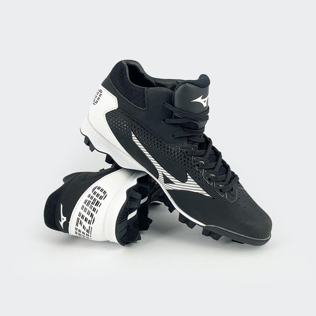 Mizuno black and white baseball shoes, angled pair view